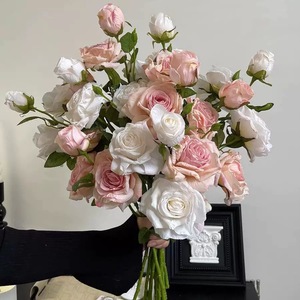 Rosa Artificiale in Seta con Bordo Bruciato e Arrostito, Stelo Singolo per Decorazione Casa e Stanza, Stile Vintage - Product Image 3