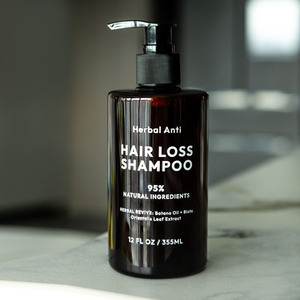 Su misura a fiocchi secchi pruriginosi del <span class=keywords><strong>cuoio</strong></span> <span class=keywords><strong>capelluto</strong></span> 95% ingredienti naturali bio Batana olio a base di erbe Anti perdita di capelli <span class=keywords><strong>Shampoo</strong></span> <span class=keywords><strong>per</strong></span> gli uomini - Product Image 2