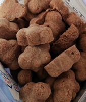 Camilan Beku Kering 100% Daging Kambing, Daging Sapi, dan Daging Kelinci untuk Kucing dan Anjing dalam Kemasan Stoples Plastik Label Pribadi