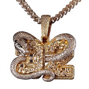 AMBER JEWELS Lujoso Colgante Unisex de Plata 925 Bañado en Oro de 18K con Moissanita, Diseño de Cruz Cristiana Estilo Hiphop T-105, para Uso Diario y Fiestas - Product Image 1