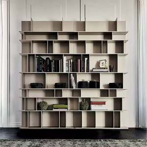 Étagère à livres en bois de style italien moderne, parfaitement personnalisée pour la chambre à coucher et le salon - Product Image 1