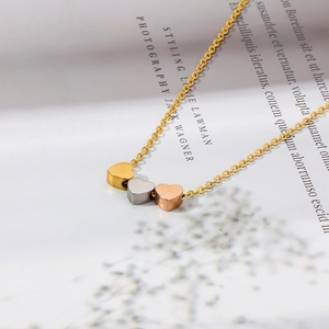 Collier pendentif en acier inoxydable à trois cœurs, collier pendentif en or 18 carats pour sœur, amie - Product Image 5
