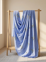 Tissu brodé de sequins à rayures bleues et motifs floraux, style campagnard frais, petites fleurs, tissu à sequins sur mesure pour filles