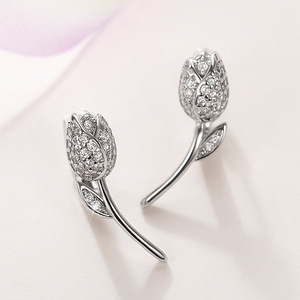Orecchini a Cerchio Vintage con Rosa per Donne, Eleganti Orecchini Floreali Scintillanti per Uso Quotidiano e Feste - Product Image 3