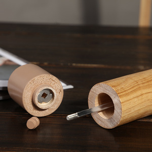 Molinillo de Pimienta Japonés Personalizado de Madera con Tapa Metálica para Preservar la Frescura, Molinillo Manual para Cocina y Hogar - Product Image 2