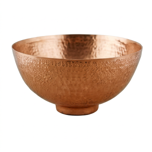 Évier de cuisine en cuivre fait main, cuve unique, rond, surface mate martelée rustique, design unique, parfait pour les cuisines élégantes - Product Image 5