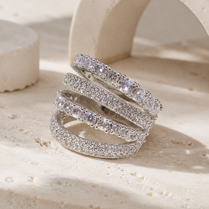 Anello Geometrico Stratificato con Zirconi per Donne, Elegante Gioiello da Dito alla Moda - Product Image 4