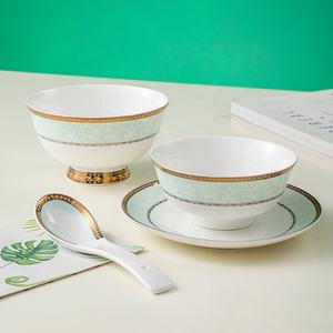 Vajilla de Cerámica Minimalista Estilo Occidental al por Mayor, Juego de Vajilla de Porcelana con Relieve Verde, Incluye Tazas - Product Image 4