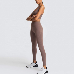 Reggiseno sportivo da donna e Leggings Fitness senza soluzione di continuità all'ingrosso abbigliamento da palestra set di Activewear per allenamento Yoga - Product Image 3