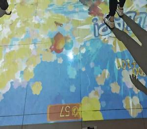 Jeu de projecteur de sol interactif immersif Terrain de jeu intérieur Équipement VR/AR/MR Parc d'aventure École Dispositif de jeu interactif - Product Image 2