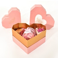 Boîte cadeau d'emballage de fleur de rose en forme de coeur en carton avec logo personnalisé