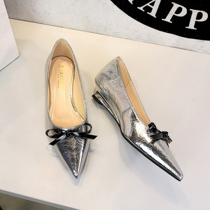 7200-H81 Bigtree Chaussures Versatile Golden Wedges Chaussures pour femmes Automne Shallow Cut Bow Pointed Pumps - Product Image 4