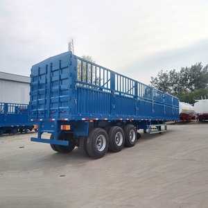 Semi-remorque à parois latérales pour le transport de bétail |   Remorque à paroi latérale pour le transport de bétail - Product Image 1