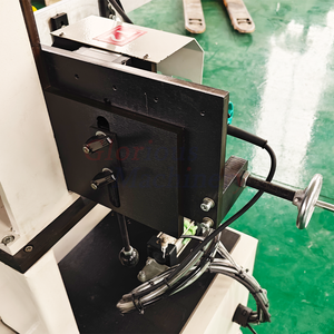 Machine de fraisage et de perçage à double tête pour rainures d'étanchéité de fenêtres et portes en <span class=keywords><strong>PVC</strong></span>/UPVC, moteur haute productivité 220V-380V pour le traitement des profilés de fenêtres - Product Image 5