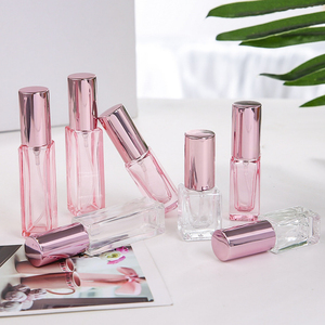 Mini Botellas de Perfume de Vidrio Transparente Recargables de 3ml-30ml, Fondo Grueso Cuadrado, Pulverizador de Perfume con Logotipo Personalizado - Product Image 5