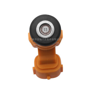 Inyector de Combustible MD319792 para Motor Fuera de Borda Yamaha F150 - Product Image 3