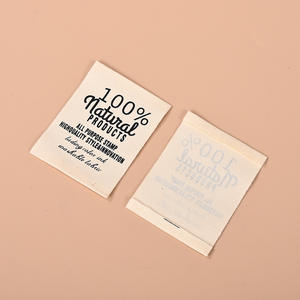 ป้ายคอ<span class=keywords><strong>เสื้อผ้า</strong></span>สตรีและเด็กแบบสั่งทำพิเศษสำหรับมืออาชีพ ป้ายทอโพลีเอสเตอร์รูปสี่เหลี่ยมผืนผ้า พิมพ์ตราสินค้า ป้ายบอกวิธีซักผ้า - Product Image 3