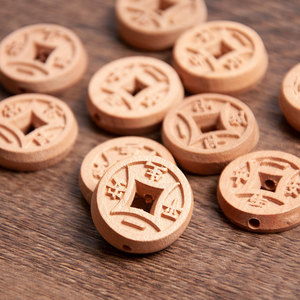 Breloques en bois de pêche élégantes et exquises, style chinois, 2 cm, pour bracelet, porte-clés, ornements décoratifs - Product Image 1