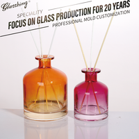 Bouteilles diffuseurs de parfum carrées en verre de luxe – Vases d'aromathérapie écologiques toutes saisons, logos et couleurs personnalisables, différentes tailles