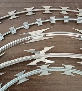 Alambre de Concertina BTO-22 Galvanizado por Inmersión en Caliente, Cerca de Seguridad Antiescalada para Prisiones y Aeropuertos - Product Image 3
