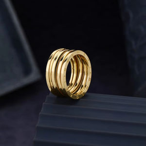 Elegante anillo de dedo en tono dorado para mujeres y niñas elegante accesorio de joyería de moda para fiesta - Product Image 1