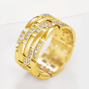 Anello dal Design a Fascia Larga, Stile Moderno, Anello da Dito per Uomo - Product Image 1