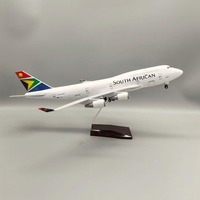 Modèle d'avion B747 sud-africain 1:150 avec lumières LED, jouets en métal moulé sous pression, collection à succès pour cadeau de vacances personnalisable