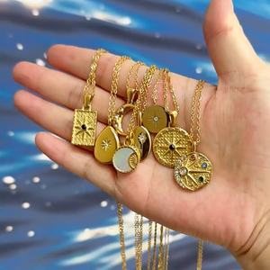 Vendita calda <span class=keywords><strong>collana</strong></span> di gioielli personalizzati in acciaio inox per le donne classico moda PVD oro 18K Sun Star <span class=keywords><strong>collana</strong></span> ciondolo <span class=keywords><strong>luna</strong></span> - Product Image 3