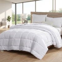 Couette matelassée alternative au duvet - Taille King, toutes saisons, blanche, avec languettes aux coins, fabriquée en Chine