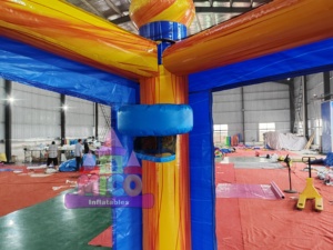 Castillo Arcoíris, Casa Inflable de Cumpleaños con Globos y Diseño de Pastel para Alquiler en Fiestas Infantiles - Product Image 6