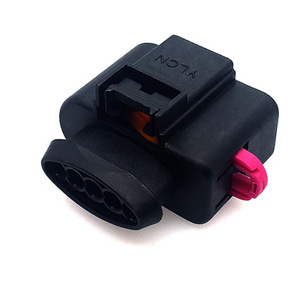 Conector del Sensor de Flujo de Aire 6N0973705 de 4 Posiciones, Plástico Negro para Autos Volkswagen Passat, Golf y Jetta - Product Image 1