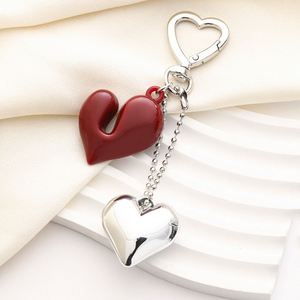 Porte-clés en forme de cœur rouge mignon de haute qualité, très vendu, avec deux cœurs pour couple, petit cadeau - Product Image 5