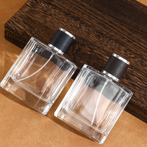 Venta al por mayor 100mL biselado plano cuadrado espesar Base botella <span class=keywords><strong>de</strong></span> perfume <span class=keywords><strong>de</strong></span> vidrio transparente con <span class=keywords><strong>tapa</strong></span> <span class=keywords><strong>de</strong></span> cuero - Product Image 2