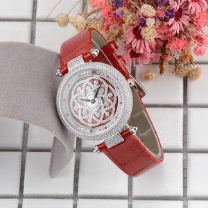Relojes de Pareja de Acero Inoxidable con Diamantes, Cristal de Zafiro, Resistentes al Agua 30M, Movimiento Ronda, Correa de Cuero Roja - Product Image 6
