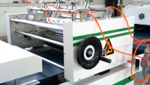 Línea de impresión de producción de paneles de PVC de dos colores del proveedor de Alibaba de China, equipo auxiliar de plástico - Product Image 4