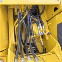 Excavatrice d'occasion PC200, adaptable aux carburants non standard, nivellement de précision, marche au ralenti automatique intelligente