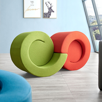 Petite chaise de loisirs simple rembourrée et douce Ensemble de sièges en tissu de bureau coloré Meubles pour salle de réception collaborative