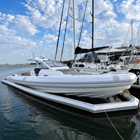 Aires d'amarrage pour yachts et bateaux à moteur, marinas gonflables, pontons flottants, quais pour kayaks, mesures anti-salissures et anti-corrosion pour yachts