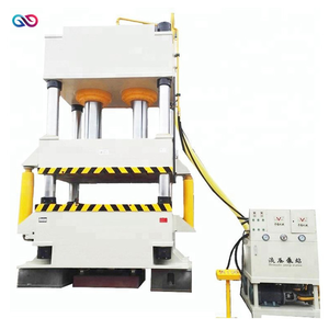 Presse hydraulique à quatre colonnes <span class=keywords><strong>de</strong></span> moulage SMC avec <span class=keywords><strong>plaque</strong></span> chauffante - Product Image 4