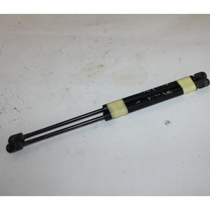 Renault Clio 5 portes 2000 d'occasion, vérins de porte (4837 13-3-D-23) - Product Image 1