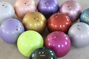 En Çok Satan Kauçuk YIJOY Ritmik Jimnastik Topları 15 Cm, 17 Cm ve 18.5 Cm Boylarında, Hem Antrenman Hem Yarışmalar İçin Uygundur. - Product Image 4