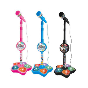 Micrófono De Pie Infantil Amplificado Con Conexión P/ Celula | Cuotas Micrófono De Pie Infantil Amplificado Con Conexión P/ Celula | Cuotas