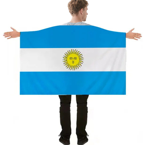 Capas Personalizadas para Fanáticos de Partidos de Fútbol con Patrones de Banderas Nacionales de Varios Países Impresos como Accesorios de Animación para Clubes - Product Image 2