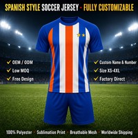 Camiseta de Fútbol Clásica con Rayas Verticales, Diseño Inspirado en España, para Uso Diario en la Calle, OEM Personalizado, MOQ Bajo