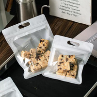 Sacs d'emballage en plastique personnalisés avec fenêtres transparentes et bandes refermables, adaptés aux biscuits, aux bonbons et au pain