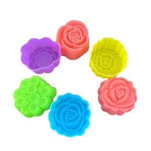 <span class=keywords><strong>Mini</strong></span> <span class=keywords><strong>moule</strong></span> à gâteau en <span class=keywords><strong>silicone</strong></span> 5 cm en forme de fleur, coloré, pour muffins, puddings, gâteaux de cristal, mochi, mooncakes et gelées - Product Image 4