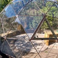 Nouveau dôme géodésique en verre de 6 m avec design en nid d'abeille pour hôtel de glamping avec rideau et isolation thermique