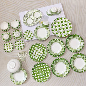 Vente chaude Vert 41pcs Européen De Luxe Bone China Assiette De Fruits et Porcelaine Dîner Ensemble - Product Image 1