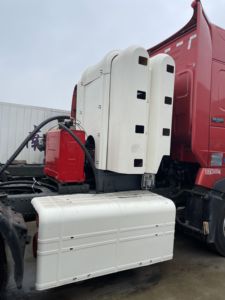 Camión Tractor Chino de Servicio Pesado SINOTRUK SITRAK C7H 371-420hp 6x4, Usado, con Motor de GNC/GNL, en Venta - Product Image 3
