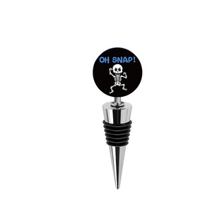 Wholesale crystal skull bottle stoppers, fun Halloween style, detachable bone design, perfect for sealing <b>wine</b> bottles. - Product Image 4
